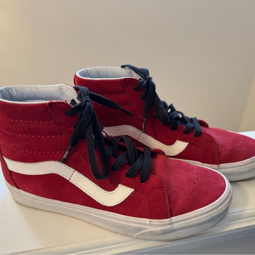 Red Vans Sk8-Hi Sneakers – Men’s 6.5 / Women’s 8